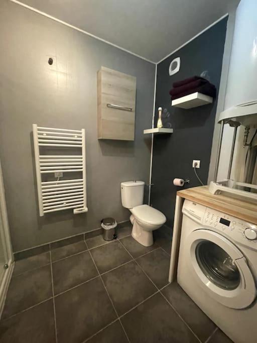 Grand Studio Avec Coin Nuit, Proche Mer Et Montagnes Roquebrune-sur Argens Exteriör bild